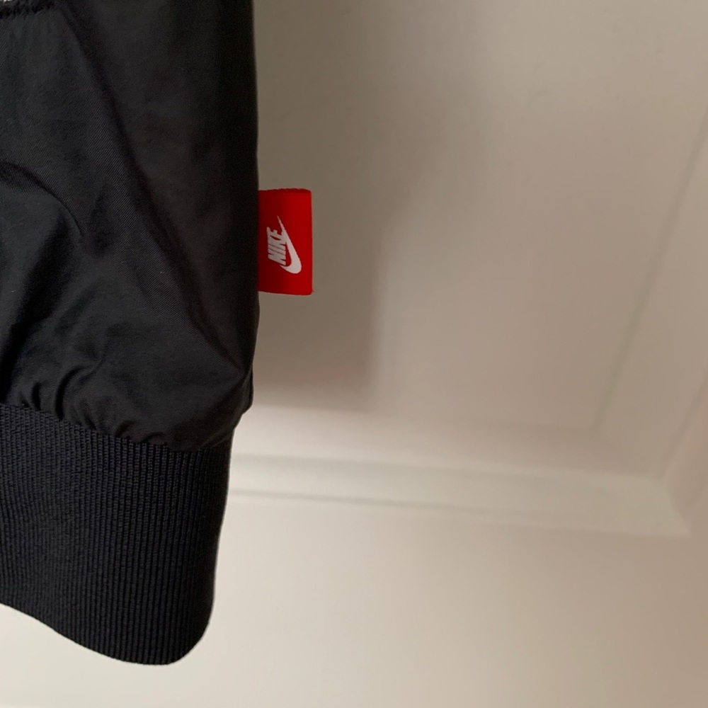 Nike Windrunner Jacket - image 7